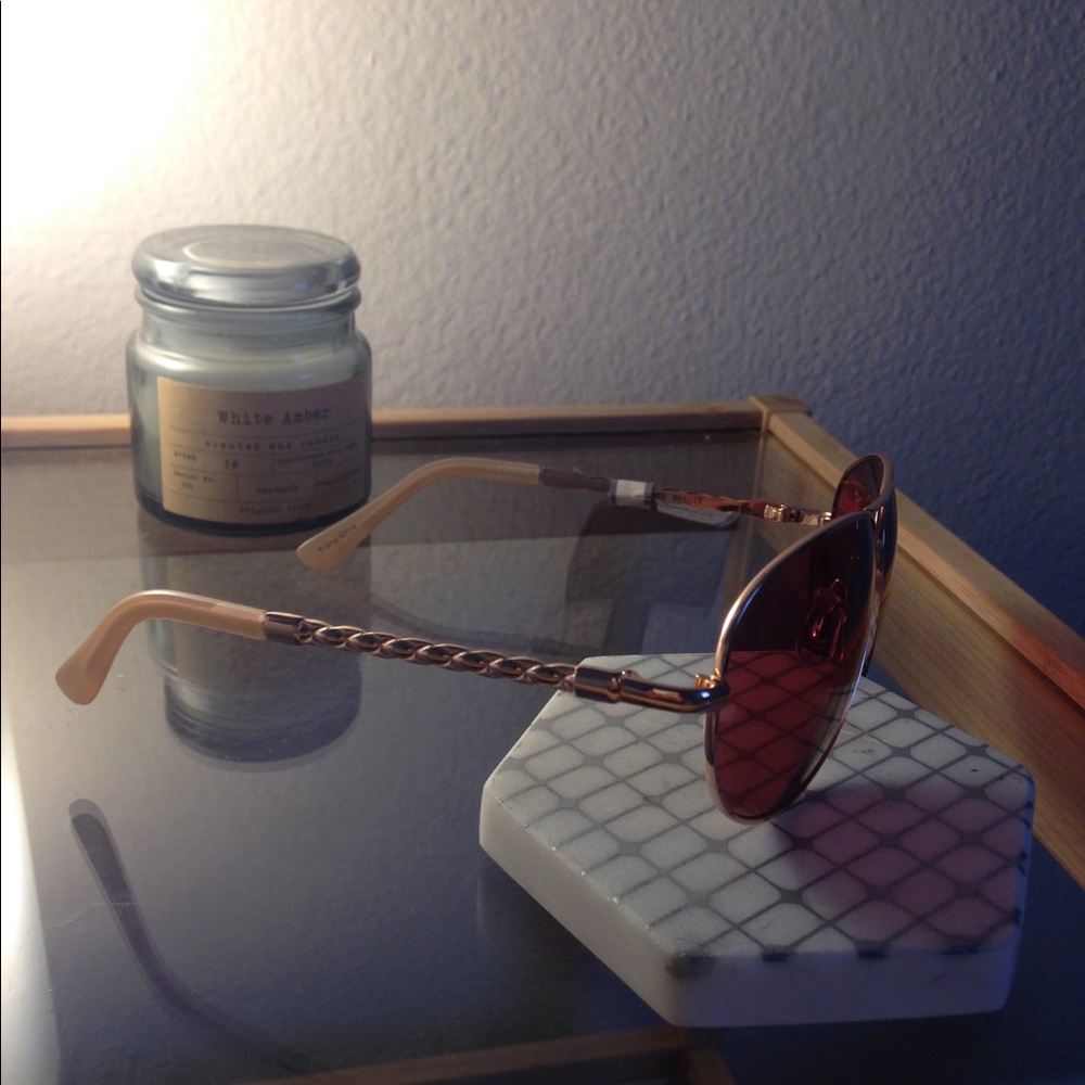 OSCAR DE LA RENTA SUNGLASSES